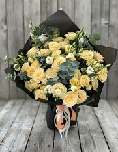 Букет цветов из:  Розы и Лизиантусы в Крутинке