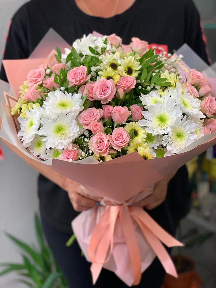 Букет цветов из: Розы и Хризантемы в Крутинке