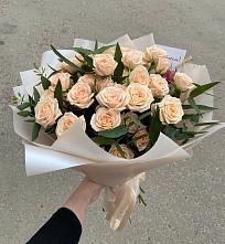 Букет Кремовые розы Латте в Крутинке