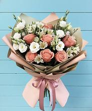 Букет цветов из:  Розы, Альстромерии и Лизиантусы #REPLACE_PRED# Крутинке