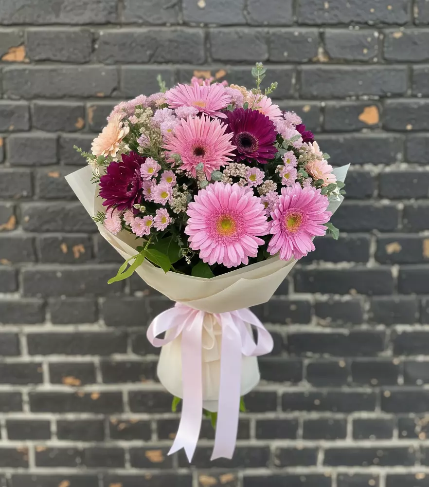 Букет цветов из: Герберы и Хризантемы в Крутинке