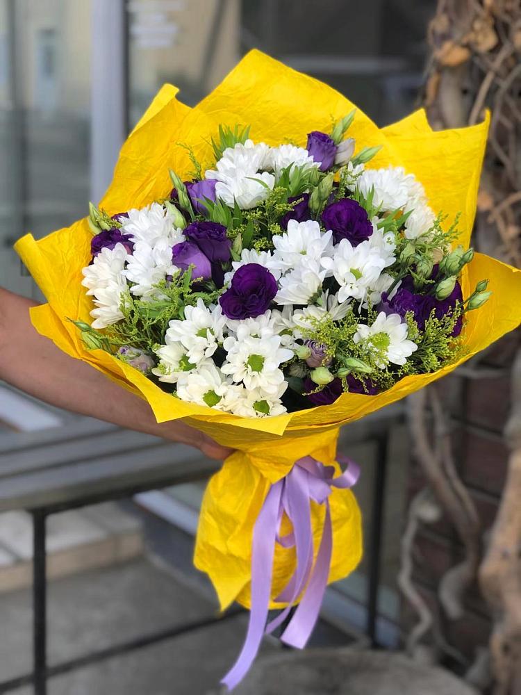 Букет цветов из: Ирисы, Хризантемы и Ромашки в Крутинке