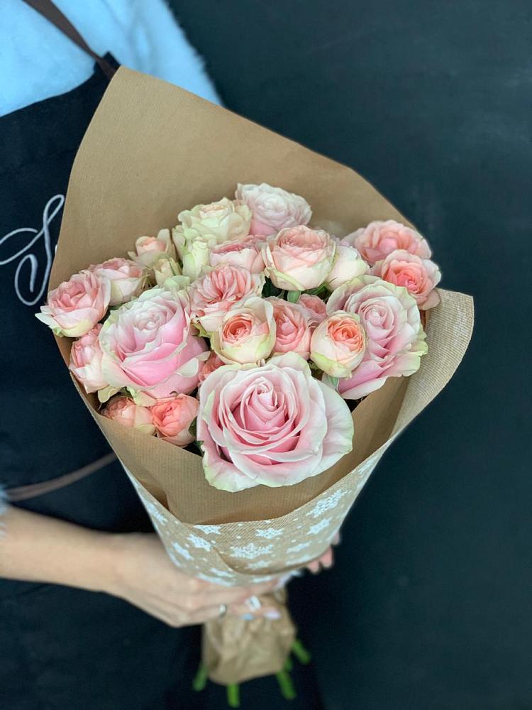 Букет цветов из: Хризантемы и Розы в Крутинке