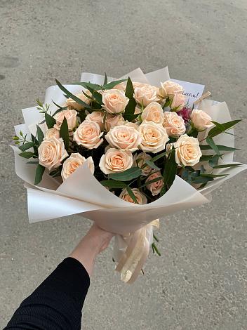 Букет Кремовые розы Латте в Крутинке
