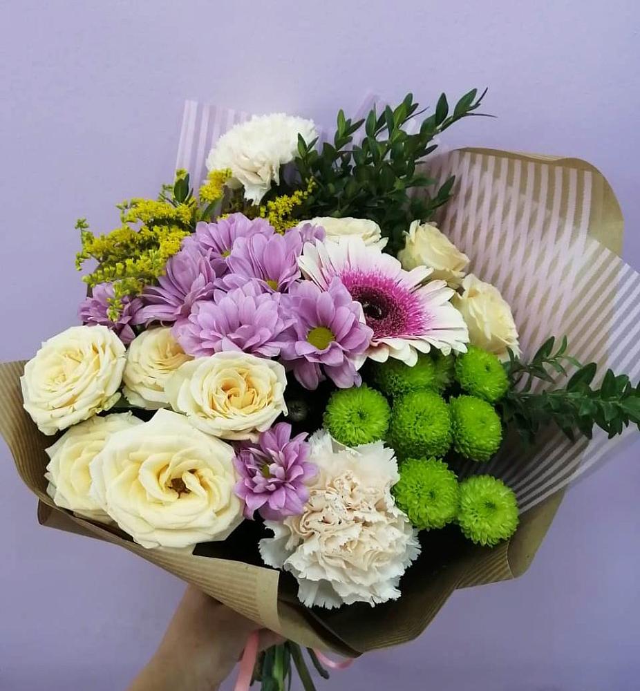 Букет цветов из: Хризантемы, Розы, Гвоздики и Герберы в Крутинке