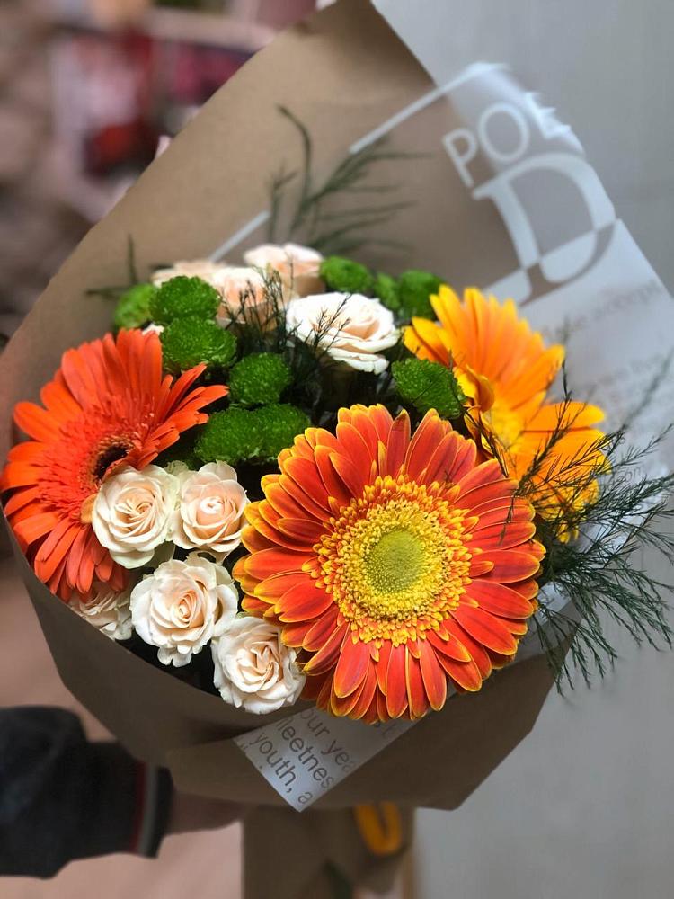 Букет цветов из: Герберы, Хризантемы и Розы в Крутинке